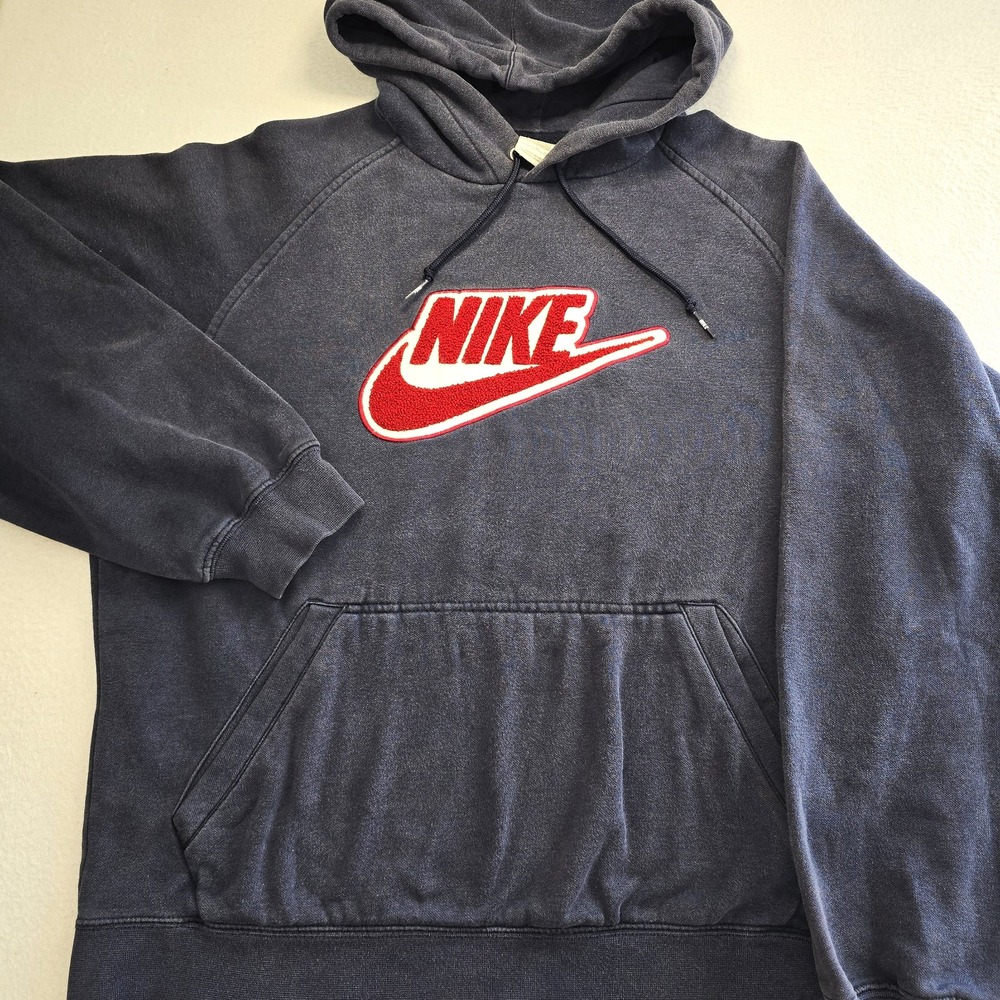 Vintage Nike Hoodie Mens M Navy Blue Chenille Center Logo Patch Pullover Y2K 04.